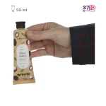 کرم مرطوب کننده دست ویت یو مدل Shea Butter با حجم 50 میل عکس در دست